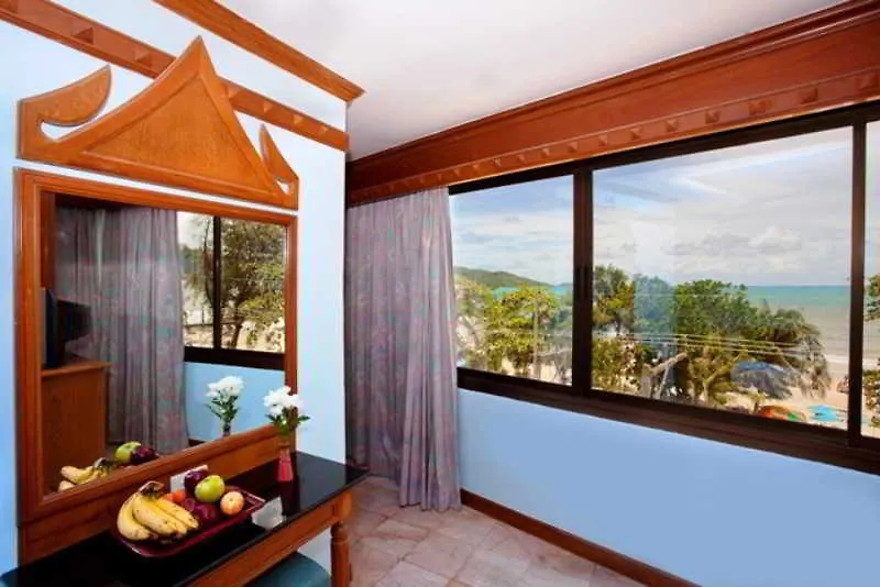 Patong Beach Bed And Breakfast-1